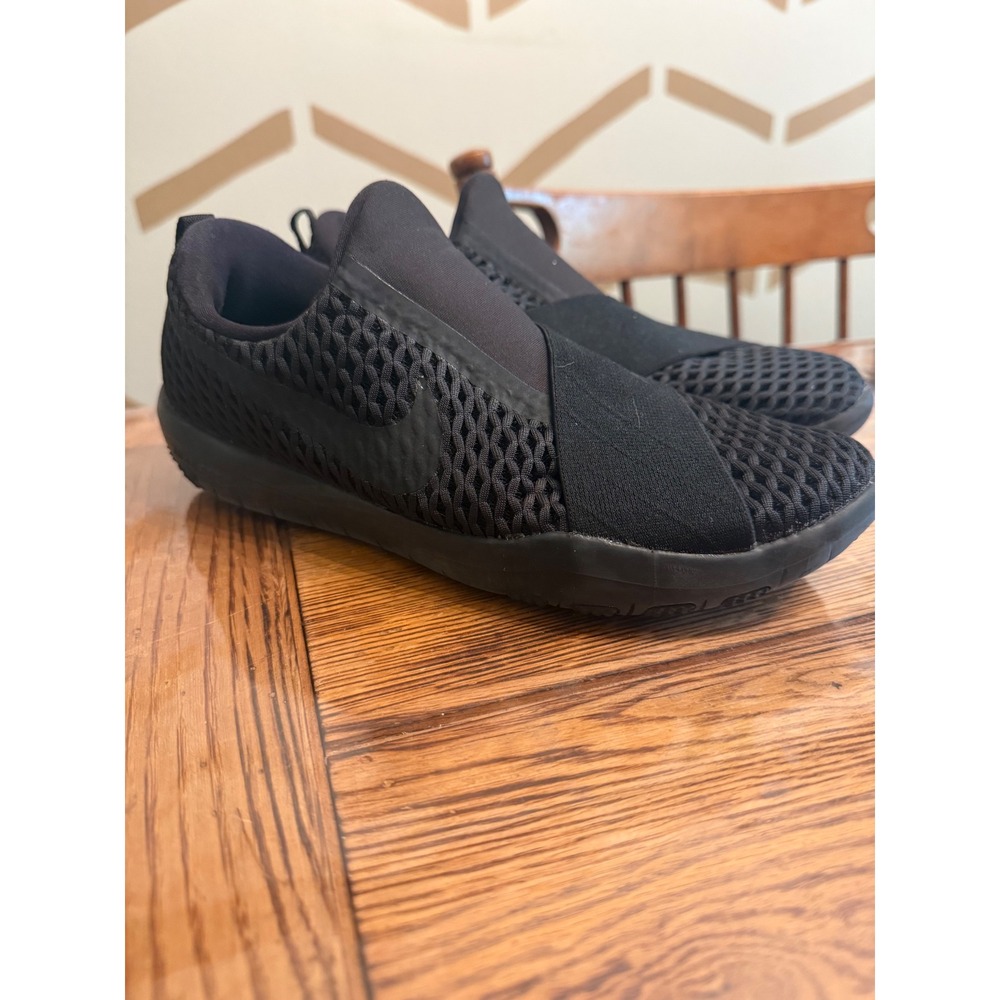 Nike Free Connect Slip‎ On Sneakers Women Size 8 Black Training Shoes 843966-002